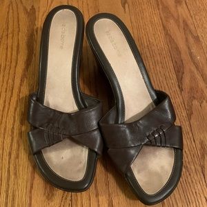 Liz Claiborne Brown Wedges